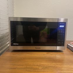 Panasonic 1200W High Power Microwave 