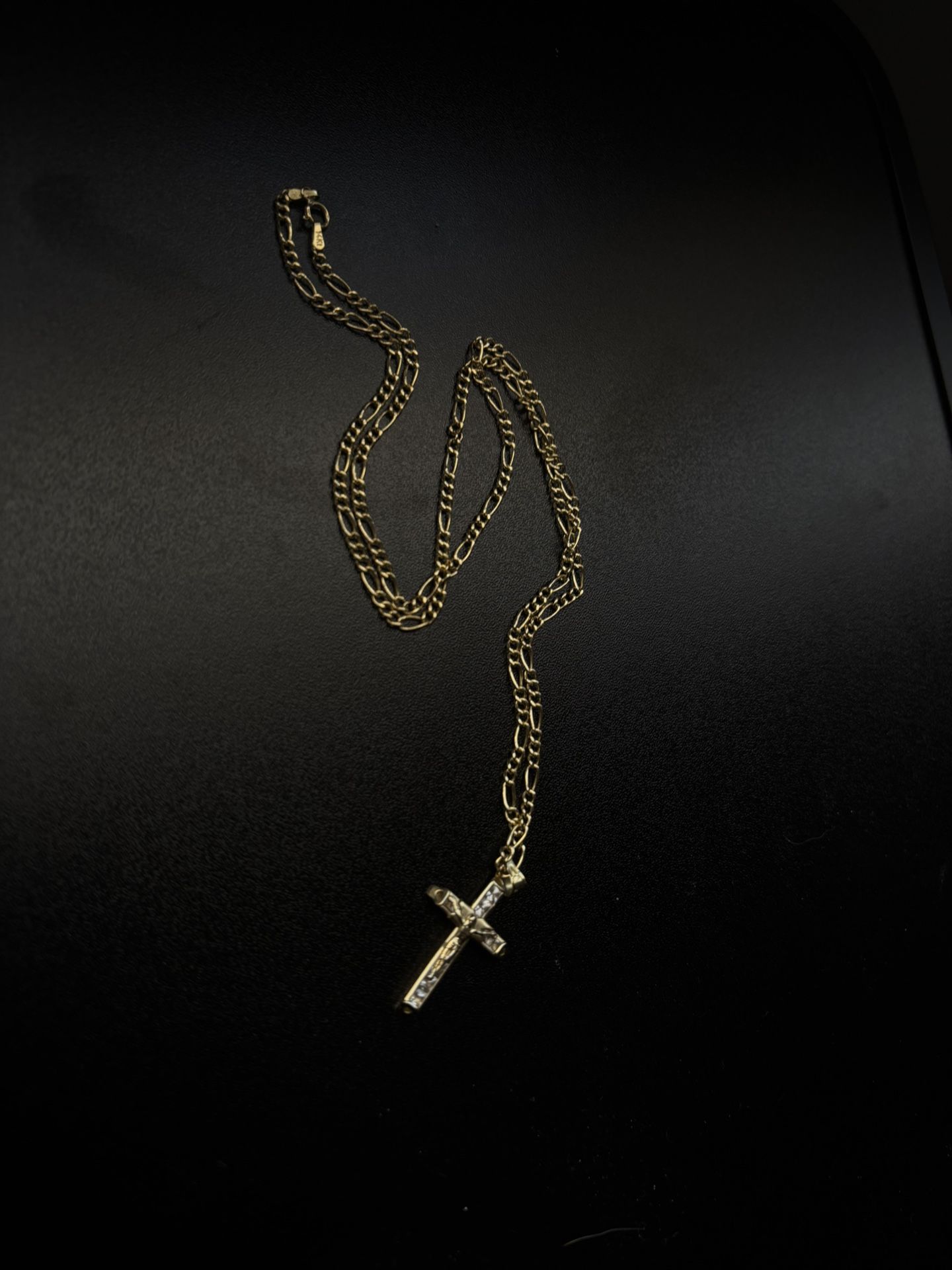 14K Solid Italian Gold - Cross Pendant and chain