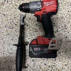 Milwaukee, half inch hammer drill/driver new