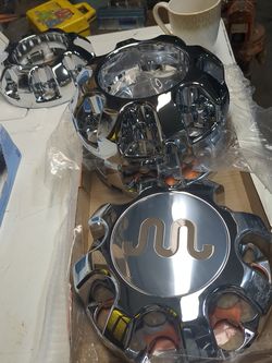 New center caps for F-350 4x4 8-lug