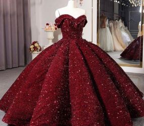 Beautiful red sequence quinceañera dress size 12