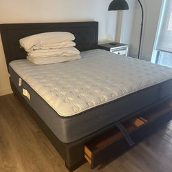 King Size Bed With Mattress