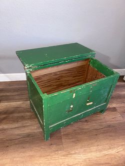 Vintage Green Wooden Storage Chest / Toy Box / Bench – Rustic Farmhouse