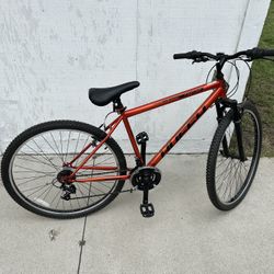 BRAND NEW NEVER RIDDEN HUFFY MOUNTAIN BIKE!!!!