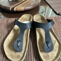 Women’s Birkenstock Black Leather Sandals Size 9