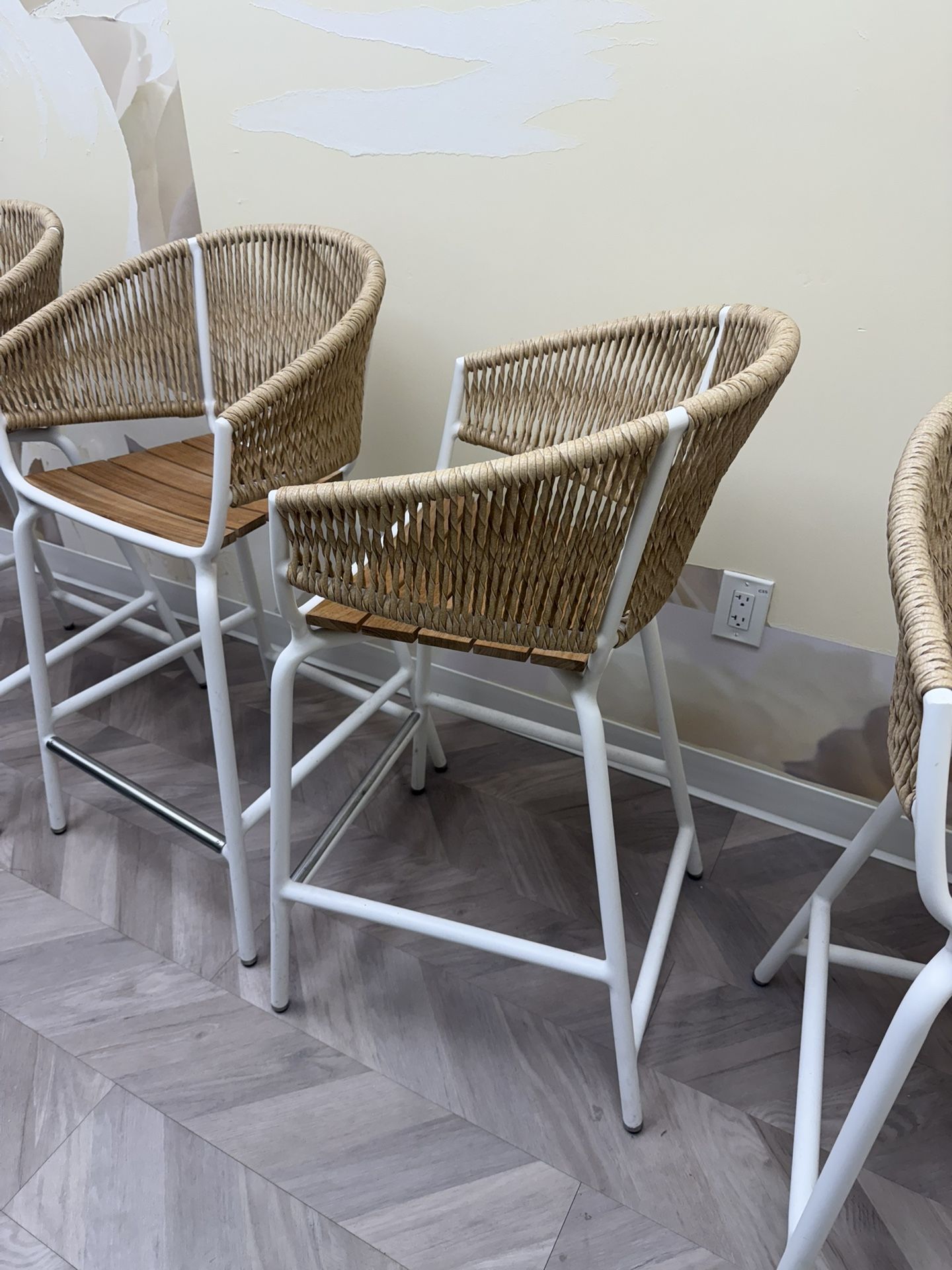 Set of 4 Modern Woven Bar Stools – White Frame + Natural Rope