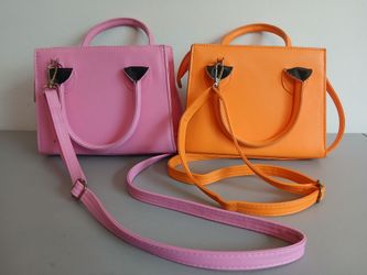 Trending Crossbody Handbags