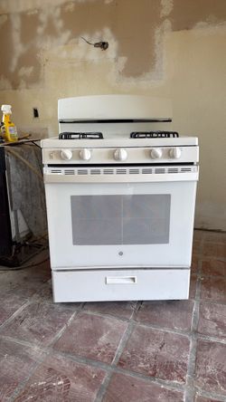 GE White Gas Range Stove
