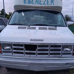 FOOD TRUCK ICE CREAM VAN