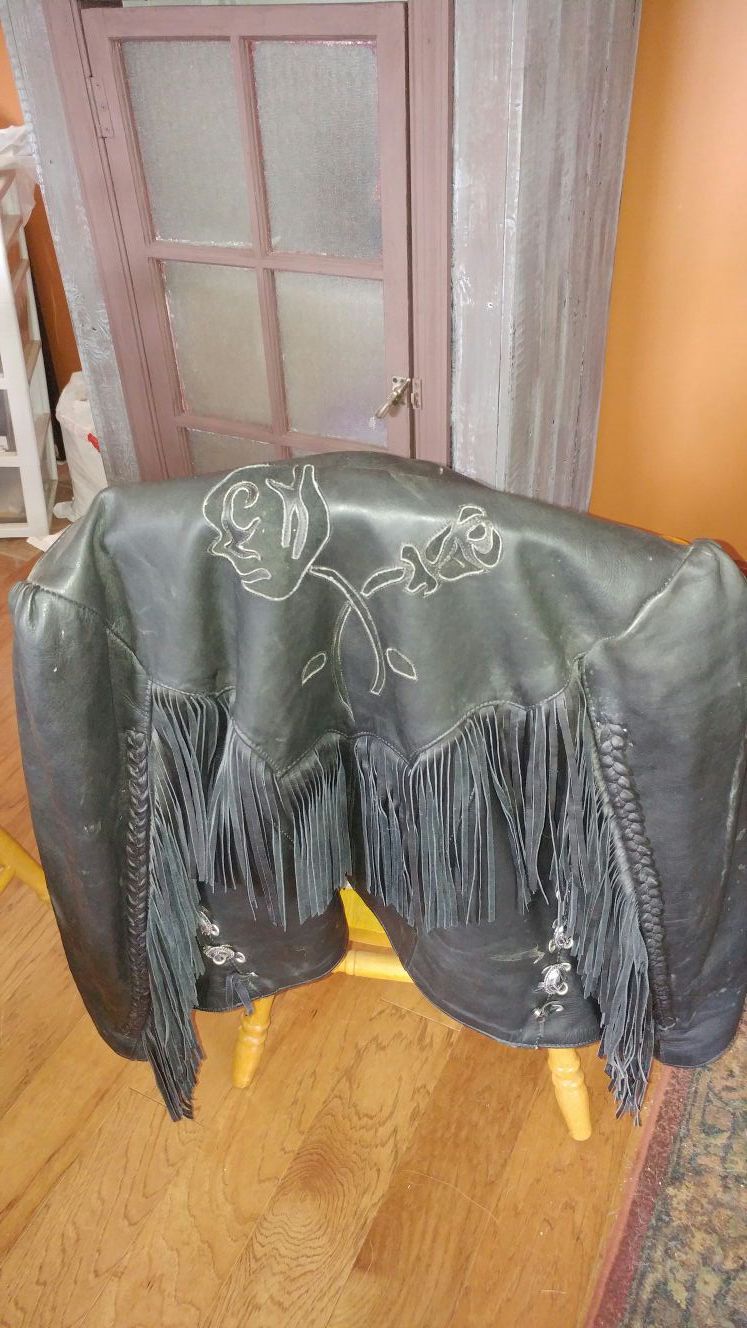 ladies leather jacket the size sm.