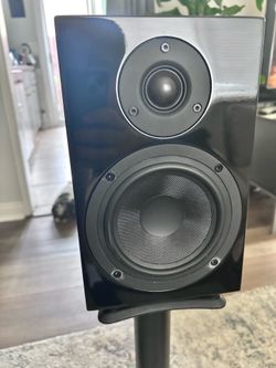 Pro-ject Speaker Box 5 with Stands