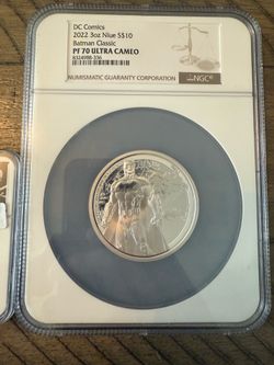 DC Comics 2022 3oz Niue S$10 Batman PF70