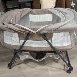 Bassinet (Fairly Used)