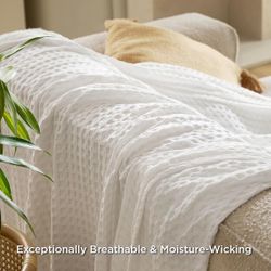 Cooling Cotton Waffle King Size Blanket - Lightweight Breathable Summer Blanket of Rayon Derived from Bamboo for Hot Sleepers, Luxury Throws for Bed, 