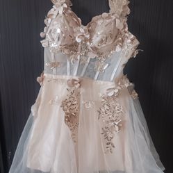 Graduation Dress Size 6/Medium
