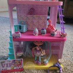 Shopkins Dollhouse with Accessories