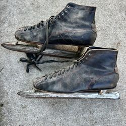 Vintage Leather  Ice Skates $20