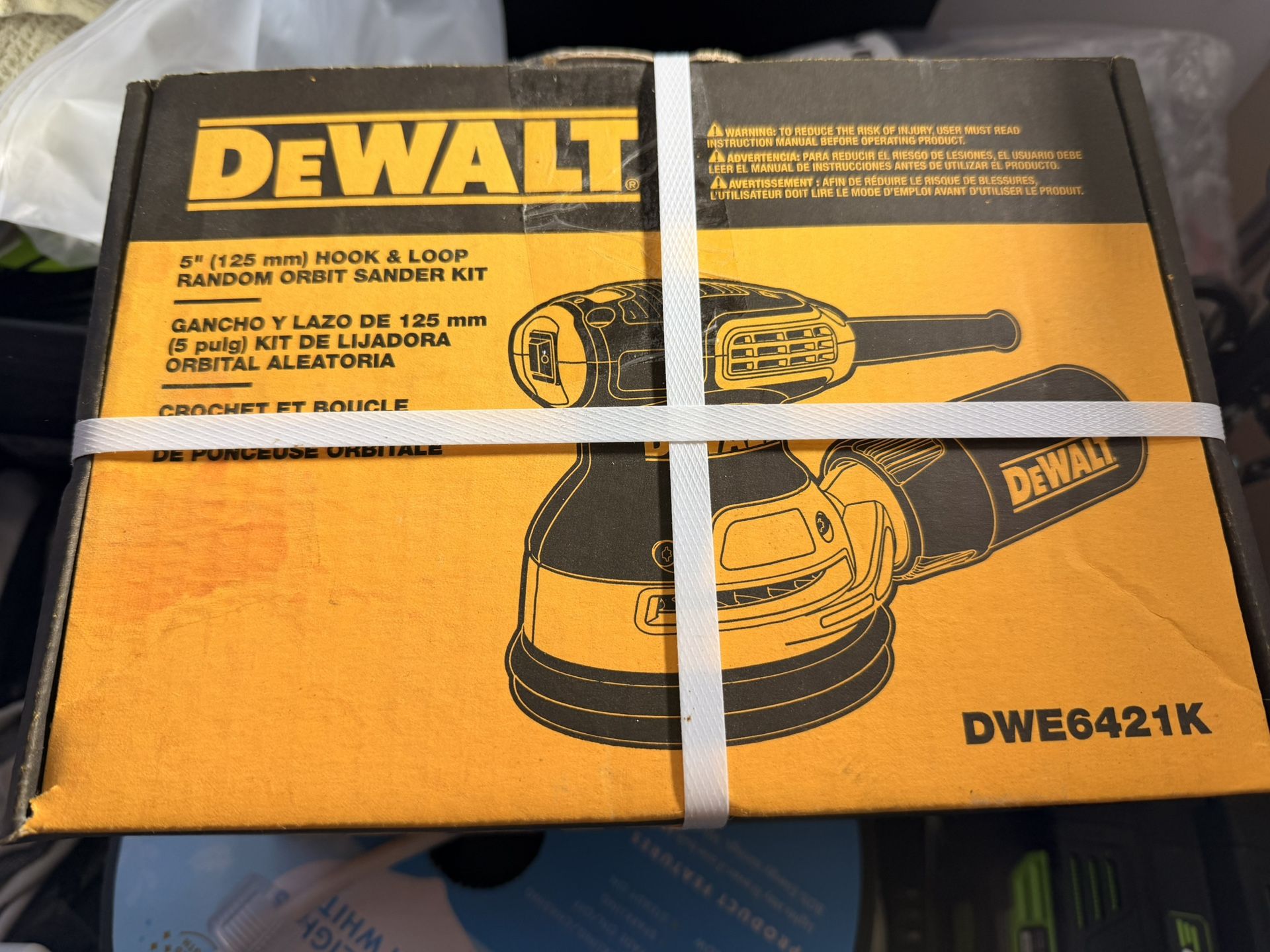 NEW 2018 DEWALT SANDER $50