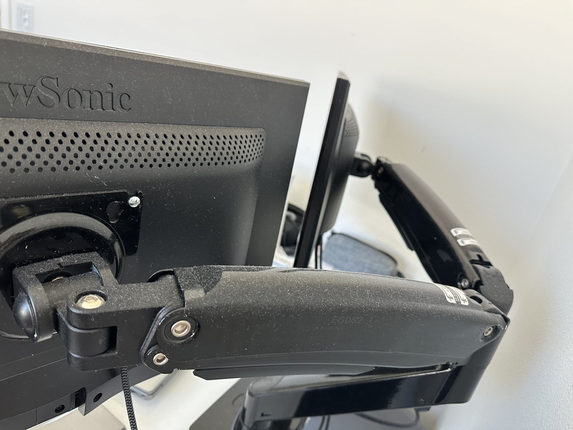 View Sonic Double Monitor With Stand