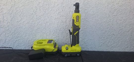 Ratchet Ryobi 18v Battery And Charger 
