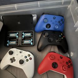 Xbox one controllers