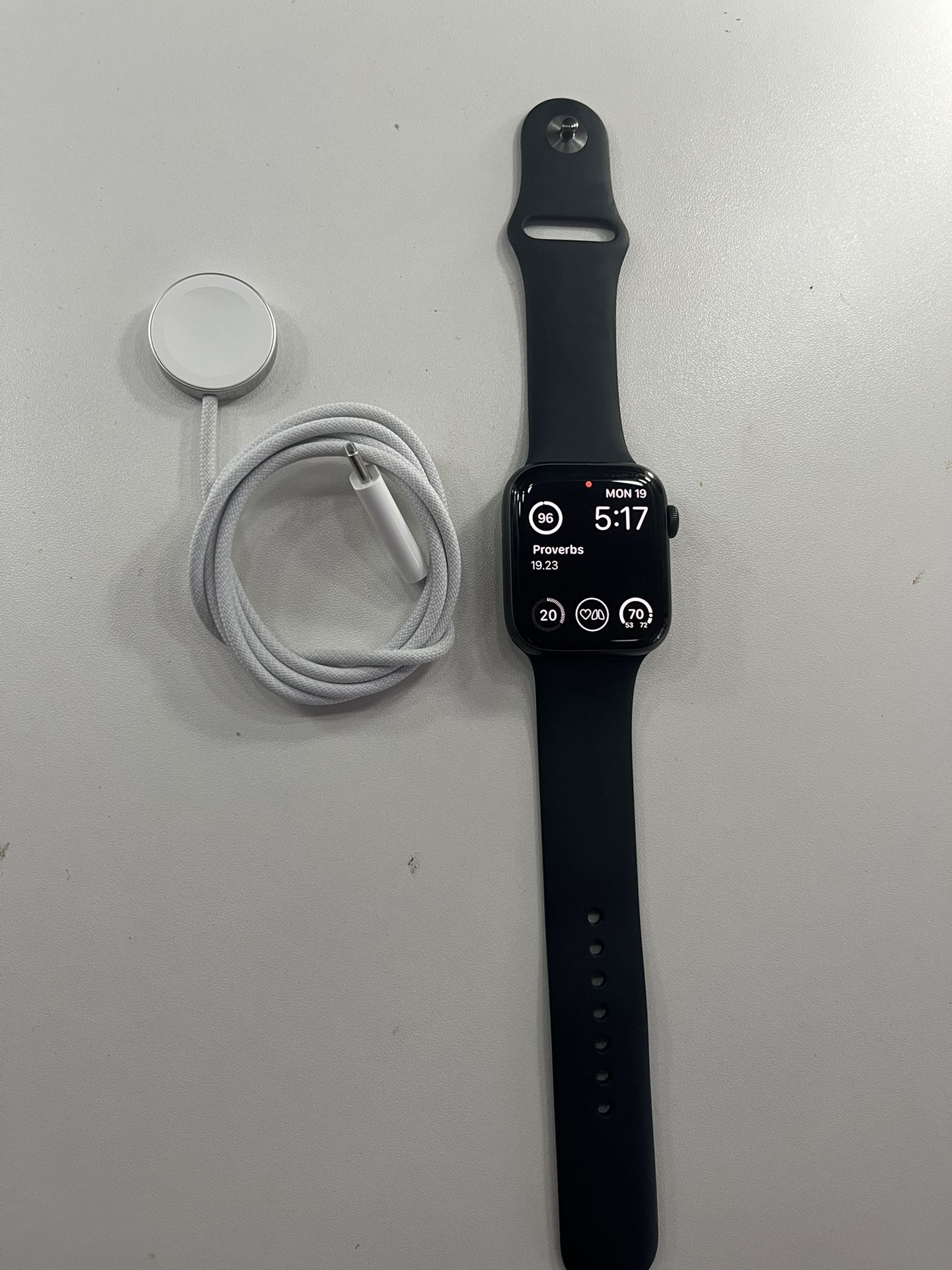 Apple Watch SE (1st Gen) 44mm - GPS + Cellular - Aluminum