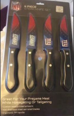 New York Giants set of steak knives.