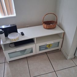 En Venta Tv Stand , Comedor 4 Puestos, Mesa De Cafe