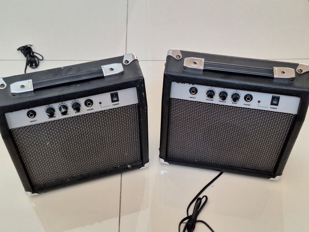 GM-10 Guitar Amplifier