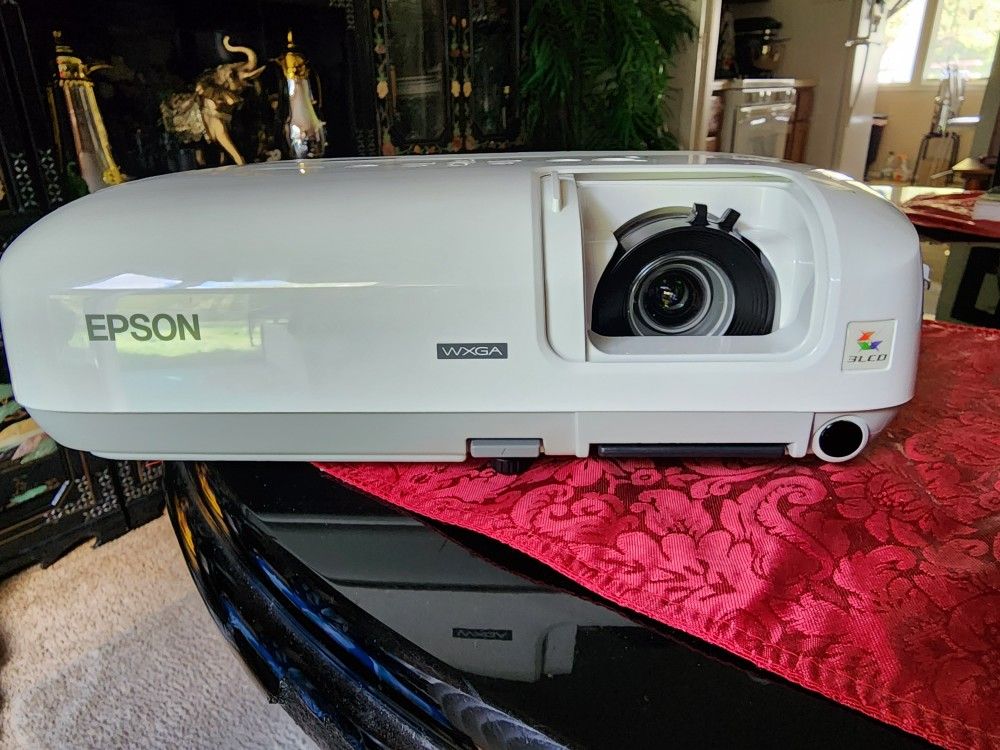 Epson 3LCD WXGA Projector