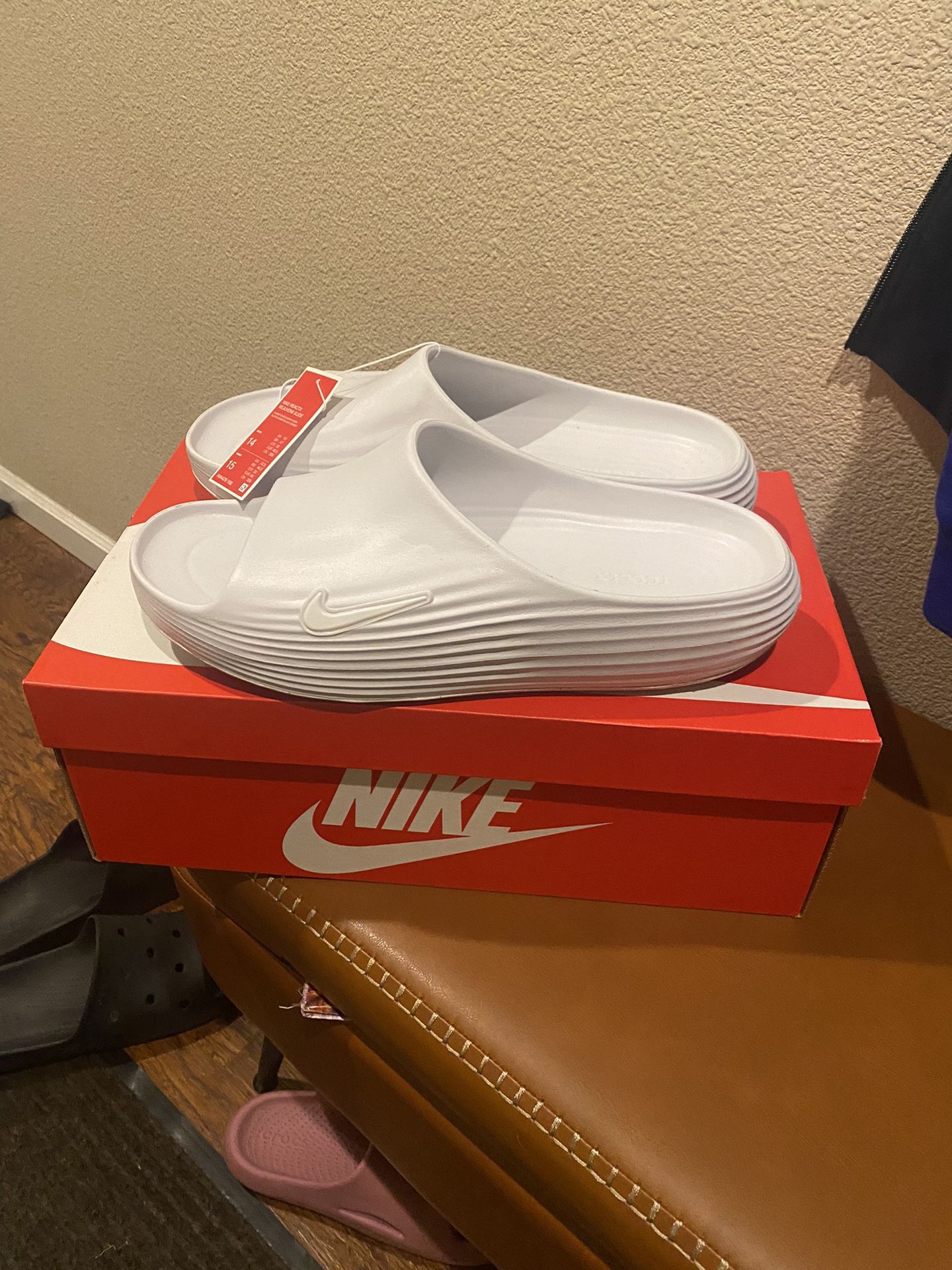NIKE REACTX REJUVEN8 Slide Size 14