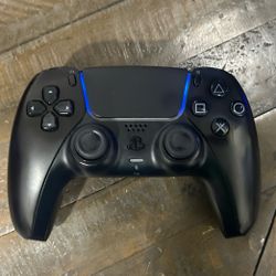 Sony DualSense PS5 Wireless Controller – Black (Great Condition)