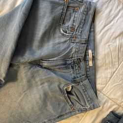 Low Pro Straight Levi’s 