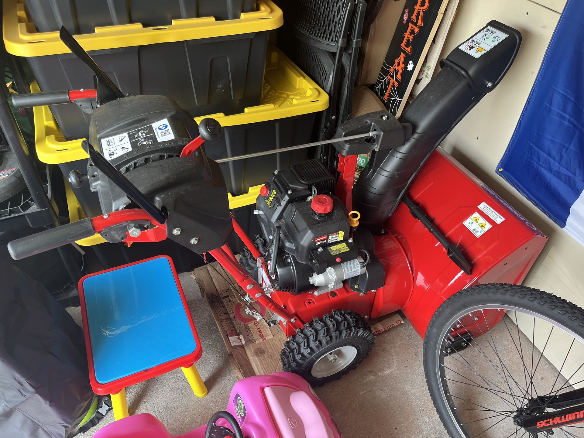 Troy-Bilt 24in Snow Blower