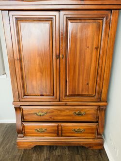Storage Armoire (send best offer)