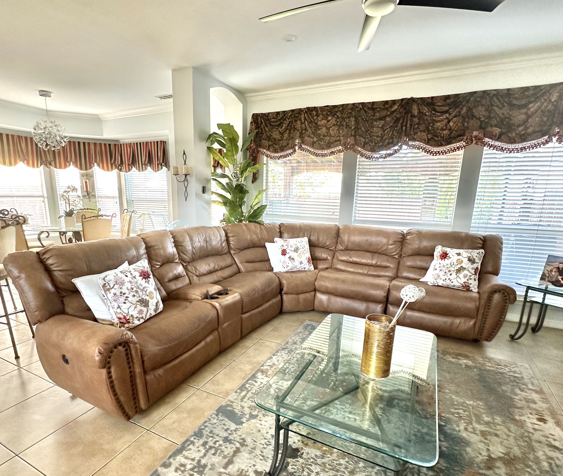 Leather Sectional Reclinable Couch