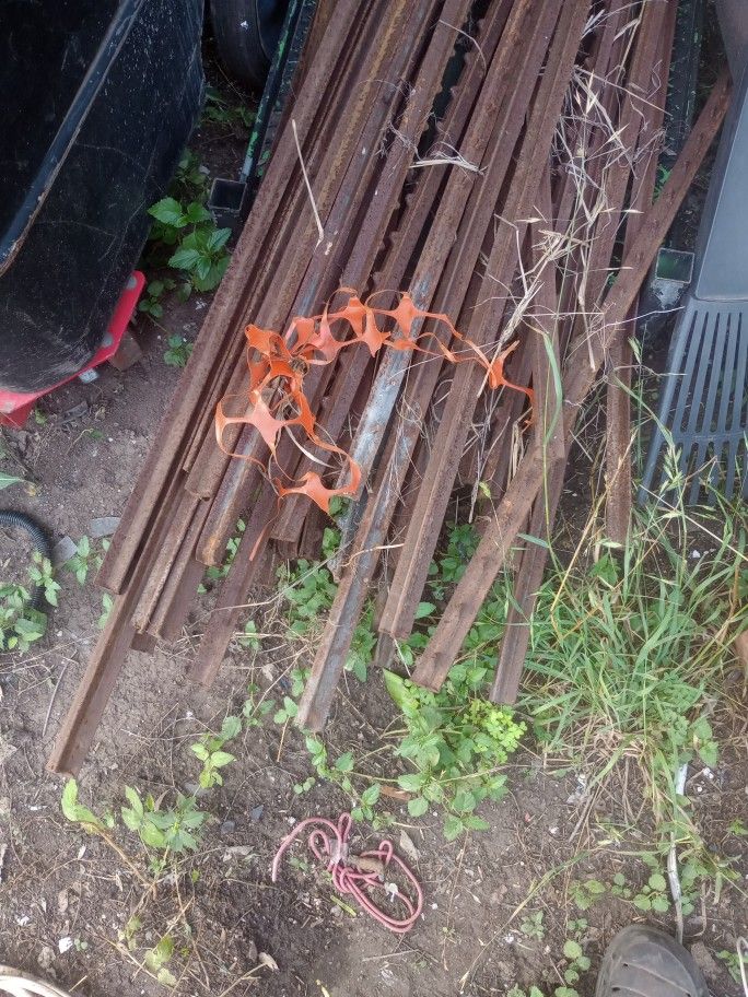6ft T Post for Sale in San Antonio, TX OfferUp