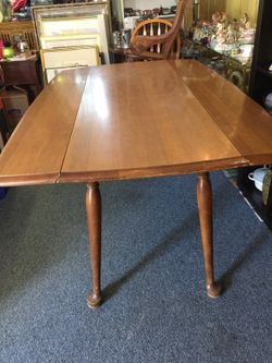 Antique two leaf table
