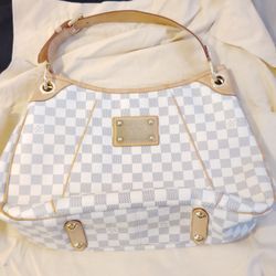 Louis Vuitton Galleria Demier Purse 