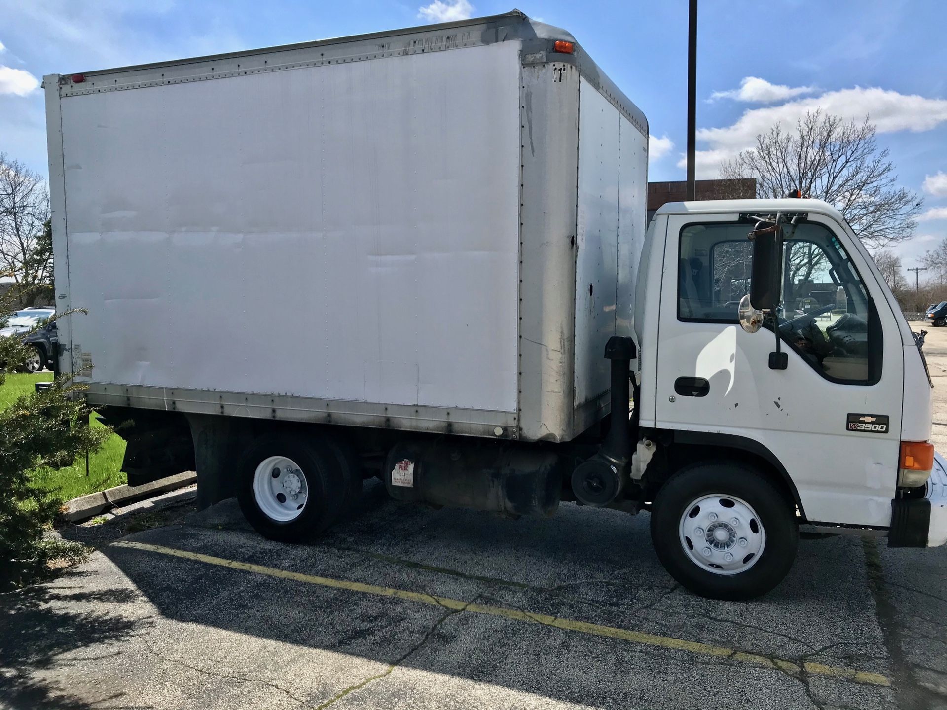 1999 Chevy W3500 diesel box truck with lift gate for Sale in Mount