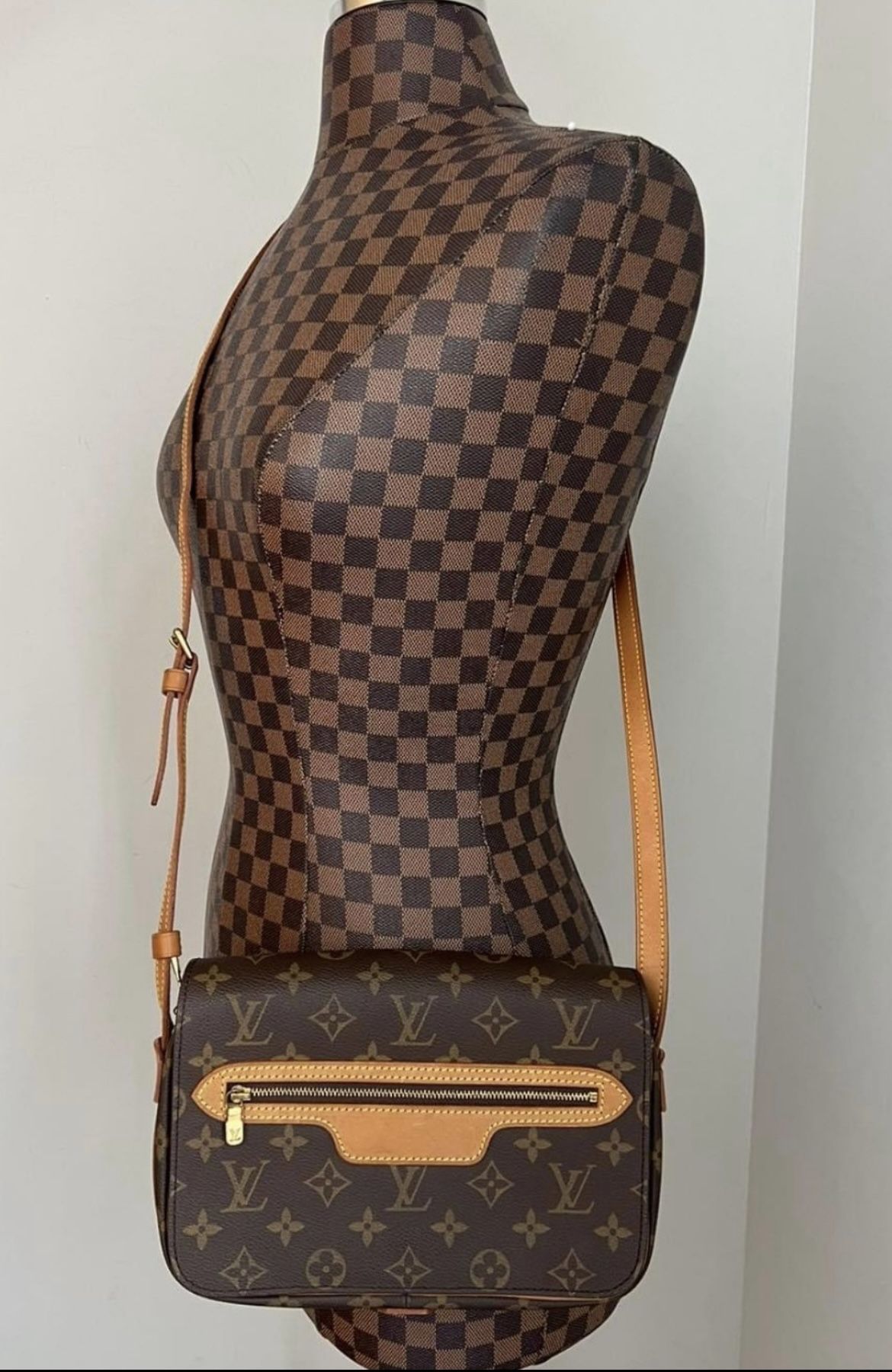 Louis Vuitton Shoulder Bag