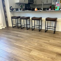 Bar Stool New