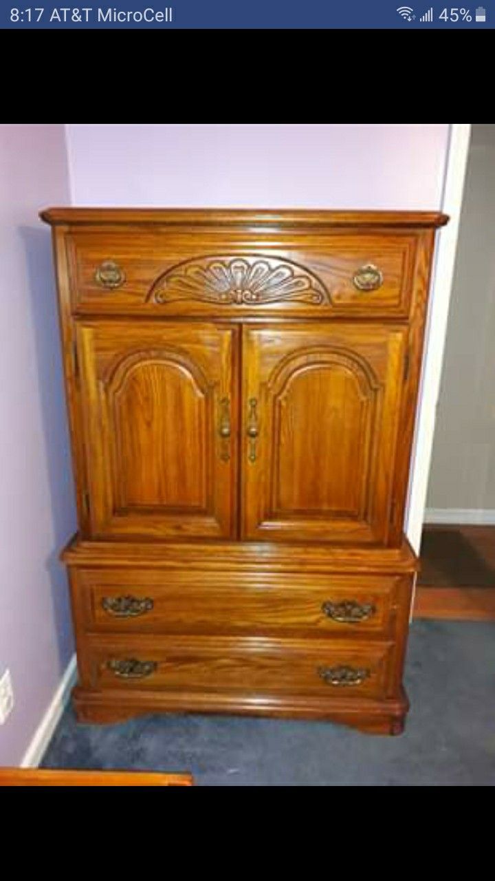 Sumter Solid Oak Door Chest, Armoire, Tall Boy Dresser. Beautiful 1950's Mid-Century Vintage Armiore/Dresser