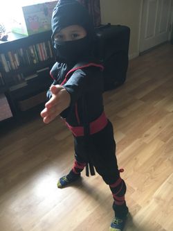Ninja Halloween costume size small fits 6-7 year old