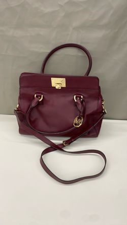 Michael Kors Purse. Item No 110 (Shopgoodwill)