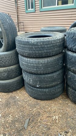 Tires set of four, 265/70/17 Falken Wildpeak
