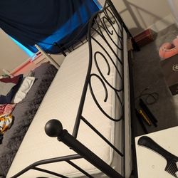Twin Size Bed And Mattress 