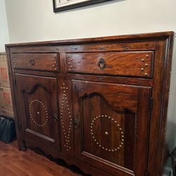 Lexington Furniture Buffet