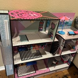 LOL Doll House