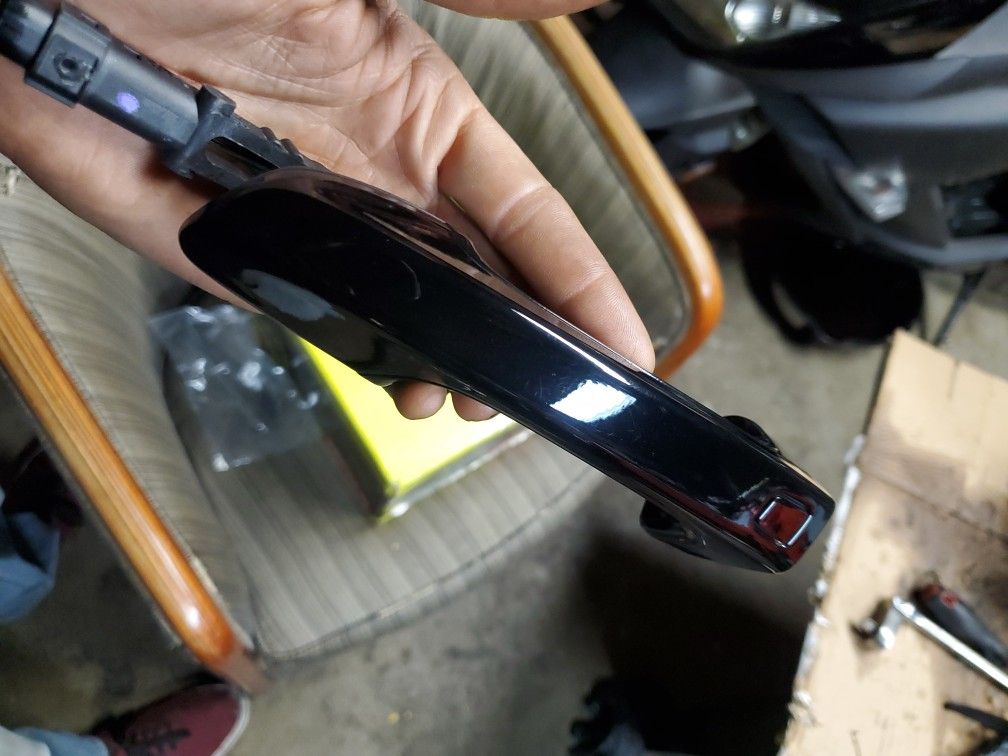 11-18 Cayenne Door Handles Part#95853120601G2X